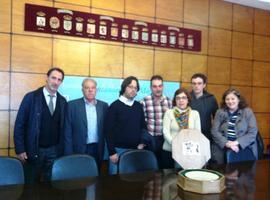 Aurelio Argel recibe el XIII Distintivu a la Investigación Folklórica "Fini Suárez"
