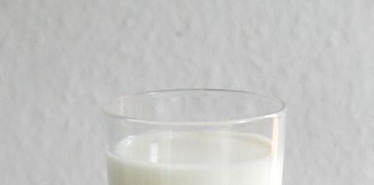 Ganadería aprueba el esquema de certificación de `Leche de vaca de Cantabria