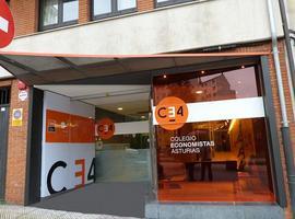 Entrega de medallas en el Colegio de Economistas