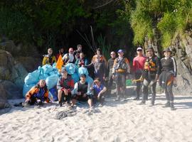 'Zafarrancho de limpieza' en el  Parque Nacional de las Islas Atlánticas