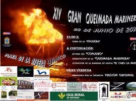 La 'Hoguera de San Juan' de Luanco, a tiro de flecha