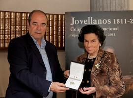 El Instituto Feijoo de Estudios del siglo XVIII recibe la ‘Jovellana'