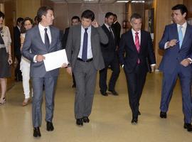 Los presidentes cantábricos dan la batalla 'naval' por 80.000 puestos de trabajo