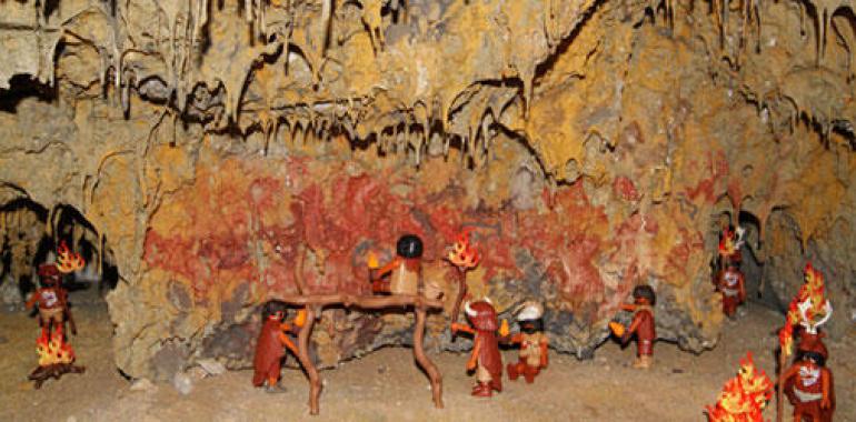 Cine en el Centro de Arte Rupestre de Tito Bustillo