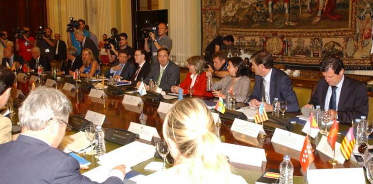 Agroganadería discrepa del modelo de aplicación de la PAC que plantea Arias Cañete 