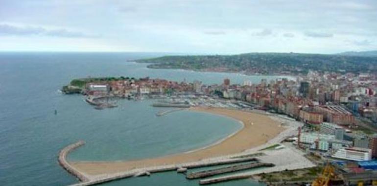 Pilates gratuito en la Playa de Poniente