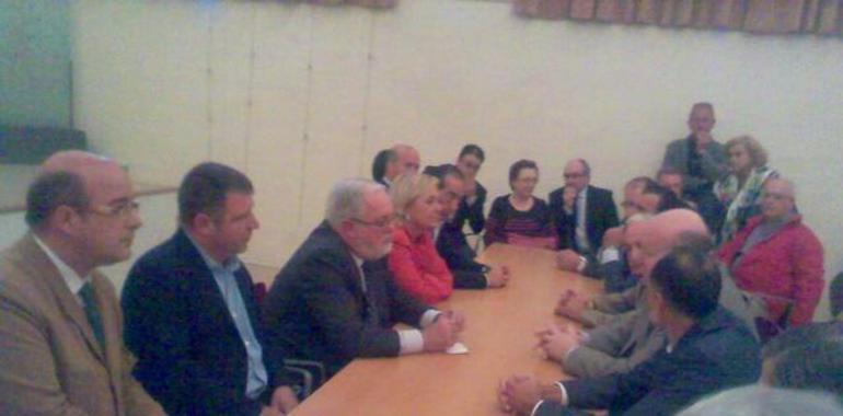 Cañete compromete su apoyo a la Sidra y a la elección como Patrimonio Inmaterial de la Humanidad