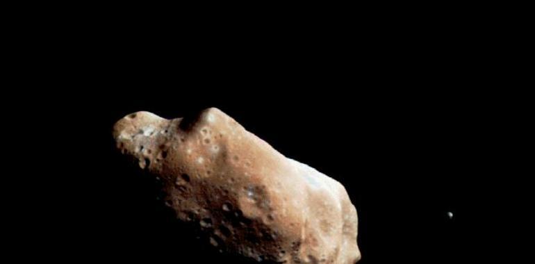 ¿El asteroide Vesta tiene una luna? 