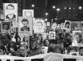 DD.HH: Justicia argentina ofrece recompensas por datos del paradero de tres imputados