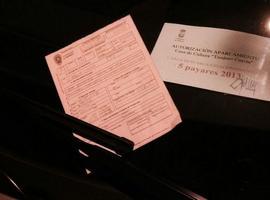  La autorización multada ilegalmente tiene tres palabras en asturiano y se usa desde hace 23 años