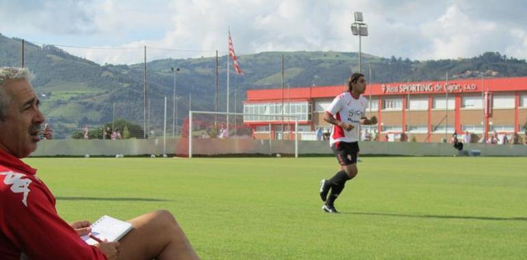 El Sporting sumó minutos ante el filial (3-0) 