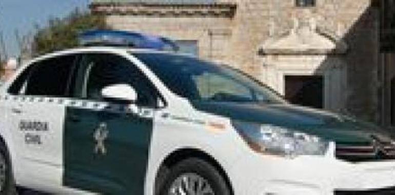 Detenidos por la Guardia Civil los presuntos autores de robos con violencia en Navelgas, Salas, Soto y Tineo