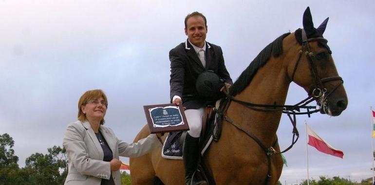 Julio Arias, vencedor del GP Ayuntamiento de Avilés