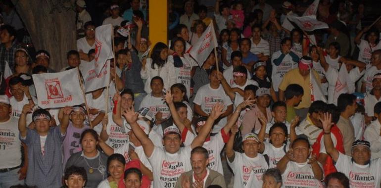 Ollanta Humala gana las elecciones en Perú, aunque habrá segunda vuelta con Fujimori