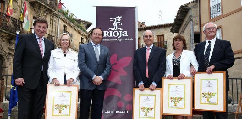 Homenaje a la figura de los exportadores de Rioja en Briones