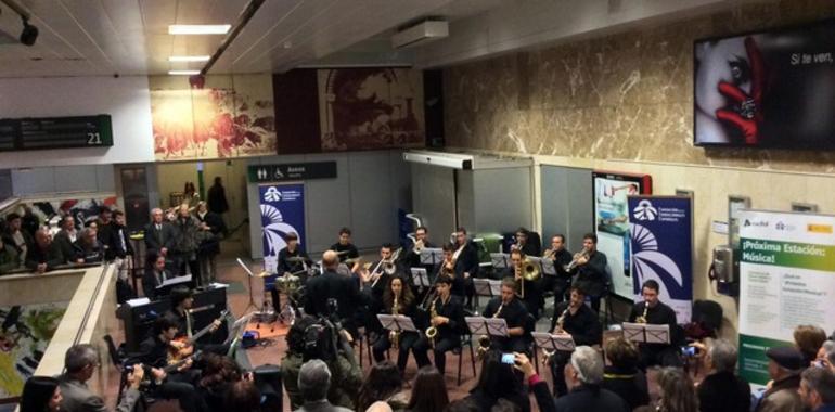 De Glenn Miller a Santa Claus, concierto en Chamartín 