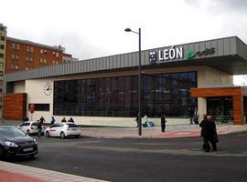 Compromisu califica como "insulto y burla" para Asturias el tijeretazo al AVE en León