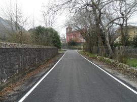 Llanes inicia la mejora de caminos en Poo, Celorio, Porrúa, Llanes y Parres