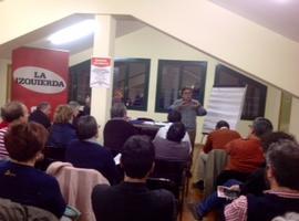 Centros escolares y nuevo HUCA protagonizan el 'conceyu' vecinal con IU en La Corredoria