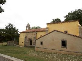 FORO:La 'dejadez gubernamental' acabará hundiendo el tejado de la iglesia de Abamia