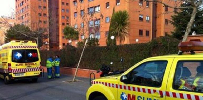 Encuentran dos muertos, la mujer con síntomas de violencia, en un piso de Fuenlabrada