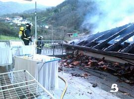 Sofocado un incendio en un hotel de El Palacio, en Lena