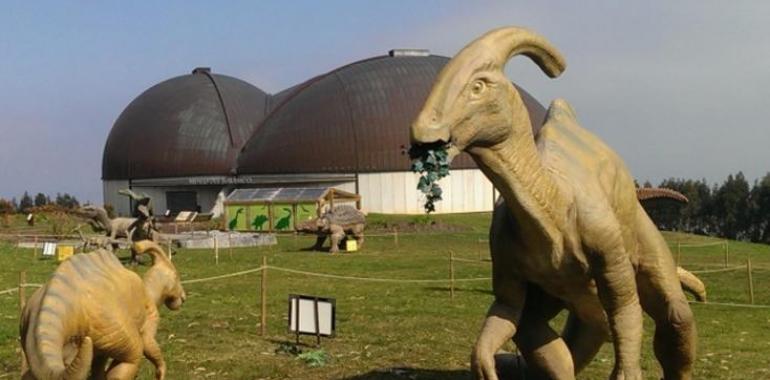 16 gigantescos dinosaurios campan a sus anchas por Colunga