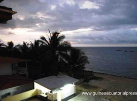 Un barco español inicia estudios del fondo marino en el Golfo de Guinea