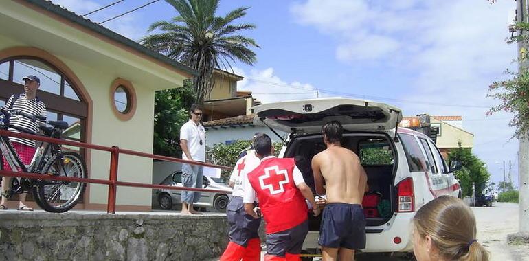 Voluntarios y socorristas de Llanes, preparados para salvar