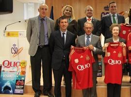 Margarita Salas juega con la 'Roja' de los científicos