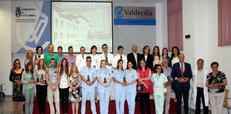 El Hospital de Valdecilla premia a sus profesionales más abnegados 