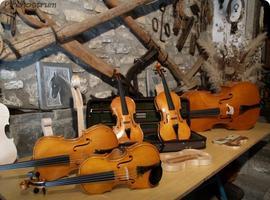 #Luthiers: los druidas de la música en el 'bosque' de Boltaña