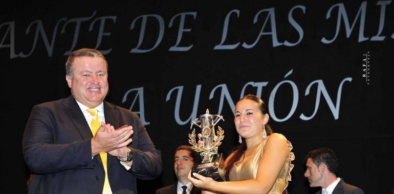 Celia Romero, de 16 años, premio Lámpara Minera en el festival de La Unión