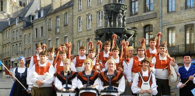 Nuevu discu de la Banda Gaites de Llangréu