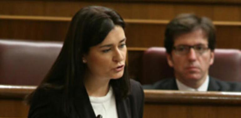 El PP obliga a jóvenes maltratadas por su padre a pedir permiso a su maltratador