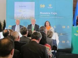 Caja Rural de Asturias plasma su hondo arraigo social en el 'Libro de Vida', en su medio siglo