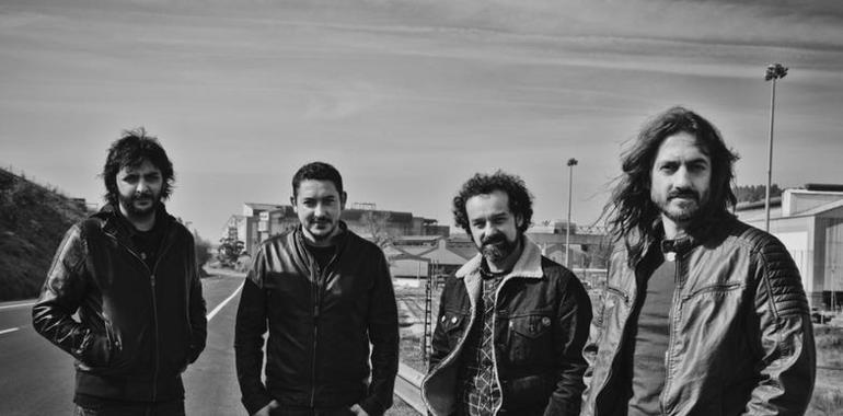Los Secretos y sus "héroes musicales" en  