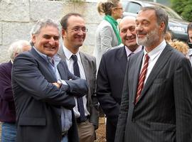 Premio 'Celanova, Casa de los Poetas' al gaitero vigués Carlos Núñez