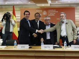 Patronal y sindicatos ven l'acuerdu salarial como fonte d'estabilidá