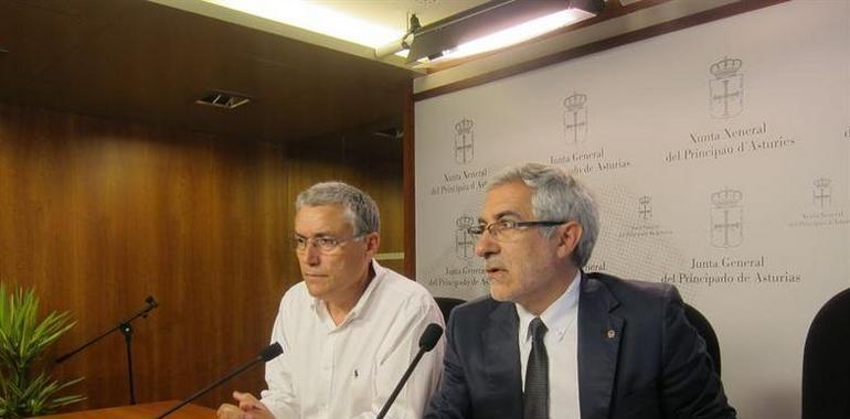 IU critica a Podemos y les insta a elegir entre 