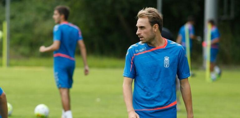 Masivo desplazamiento de aficionados al partido Real Oviedo-Real Valladolid