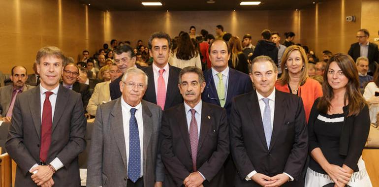Presentado el libro ‘Cómo convertir con éxito tu sueño en una empresa