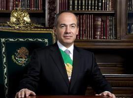 Calderón promete devolver la seguridad a Guerrero y hacer de Acapulco un centro turístico de primer nivel