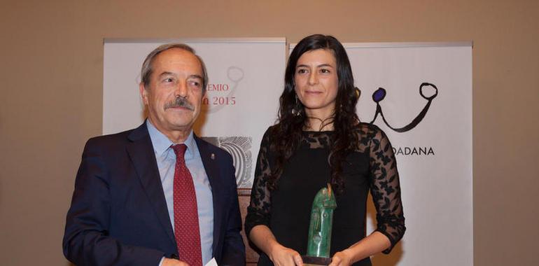 La escritora Samanta Schweblin gana el XXXVII Premio 