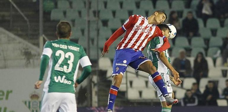 Ventaja para el Betis tras el 2-0 al Sporting en el Villamarín