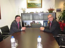 Llorca le dice a la naviera que se arriesgue con Gijón-Nantes si salen las cuentas