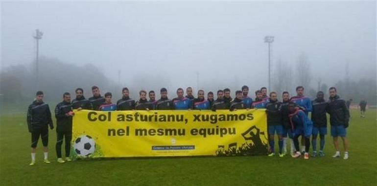 El Real Oviedo se suma a la campaña de fomento del asturiano