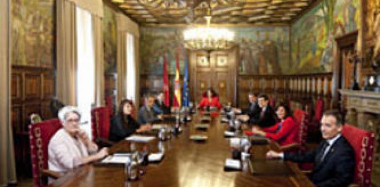 El Gobierno de Navarra denuncia que el Ayuntamiento de Alsasua ceda espacios públicos para identificar a la Policía Foral con el régimen nazi 