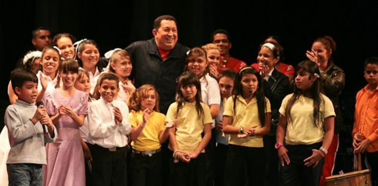 Chávez anuncia que la riqueza petrolera llegará al pueblo en 