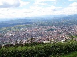 El 'tripartito' buscará concertación social para ampliar el programa ‘Oviedo Trabaja'